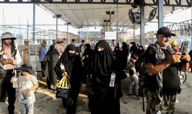 تعداد ۲ میلیون و ۸۱۲ هزار زائر از مرز مهران تردد کردند