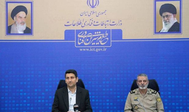دیدار فرمانده کل ارتش با وزیر ارتباطات و فناوری اطلاعات دیدار فرمانده کل ارتش با وزیر ارتباطات و فناوری اطلاعات