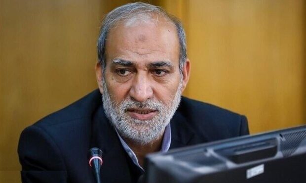 تمنای عزت ملی؛ میسر نمی‌شود مگر با عمل به توصیه‌های رهبری