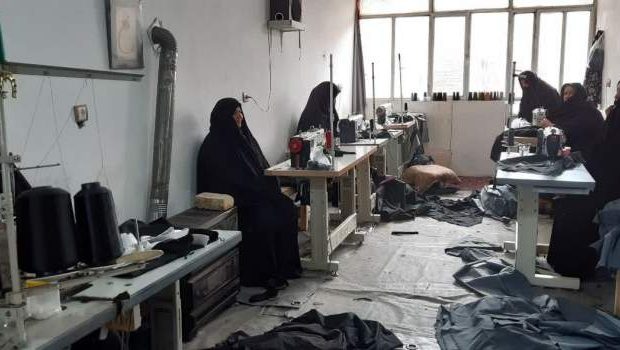 از خیاطی در خانه تا راه‌اندازی کارگاه در تربت حیدریه؛ داستان موفقیت یک کارآفرین با حمایت کمیته امداد