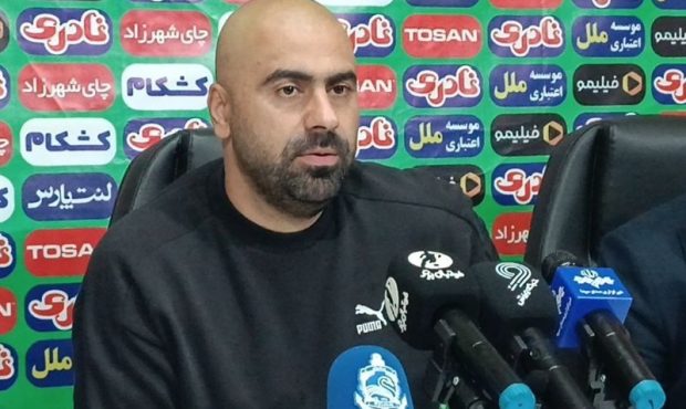انفجار زارع: اگر مشکل با من است، استعفا می‌دهم! / ملوان قربانی داوری شد