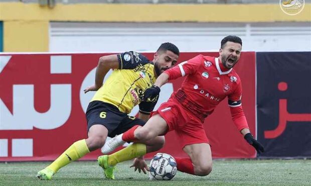 اوسمار، سروش رفیعی و امین کاظمیان را از تمرین پرسپولیس کنار گذاشت اوسمار، سروش رفیعی و امین کاظمیان را از تمرین پرسپولیس کنار گذاشت