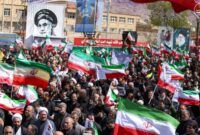 گریه جانسوز مردم در اربعین شهادت رهبر انقلاب گریه جانسوز مردم در اربعین شهادت رهبر انقلاب