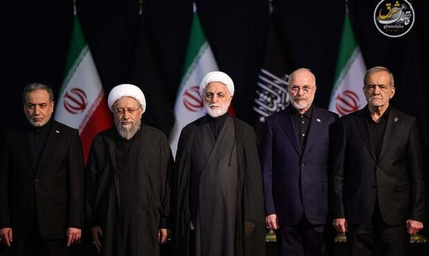 ببینید| آخرین دیدار سران قوا و مسئولان با امام شهید انقلاب ببینید| آخرین دیدار سران قوا و مسئولان با امام شهید انقلاب