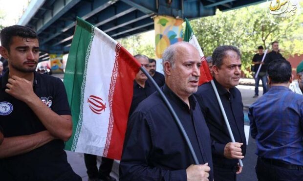 دلنوشته تاج برای رهبر شهید: پاسدار این امانت خواهیم بود دلنوشته تاج برای رهبر شهید: پاسدار این امانت خواهیم بود
