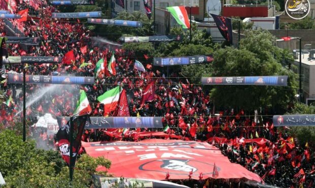 قدردانی فرمانده کل سپاه جهت حضور میلیونی مردم در تشییع قائد شهید امت
