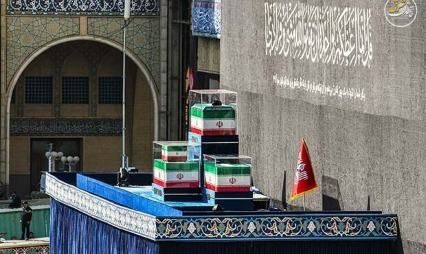 دعوت قوای سهگانه از مردم برای حضور در آیین بزرگداشت رهبر شهید انقلاب دعوت قوای سهگانه از مردم برای حضور در آیین بزرگداشت رهبر شهید انقلاب