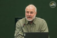 نامه قالیباف به شریعتمداری: مذاکره نه مطلقاً خیر است و نه مطلقاً شر نامه قالیباف به شریعتمداری: مذاکره نه مطلقاً خیر است و نه مطلقاً شر