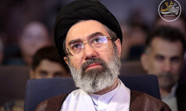 رهبر معظم انقلاب در پاسخ به نامه دانشجویان: خود را به سلاح علم، ایمان، تهذیب نفس و انس با خدا مجهز کنید رهبر معظم انقلاب در پاسخ به نامه دانشجویان: خود را به سلاح علم، ایمان، تهذیب نفس و انس با خدا مجهز کنید