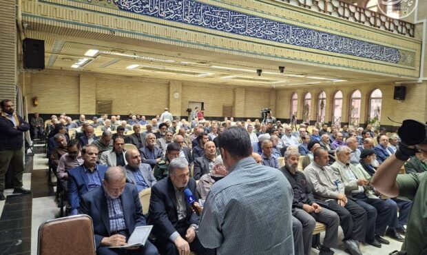 یادبود اولین سالگرد سردار علیرضا افشار در مسجد نور تهران برگزار شد یادبود اولین سالگرد سردار علیرضا افشار در مسجد نور تهران برگزار شد